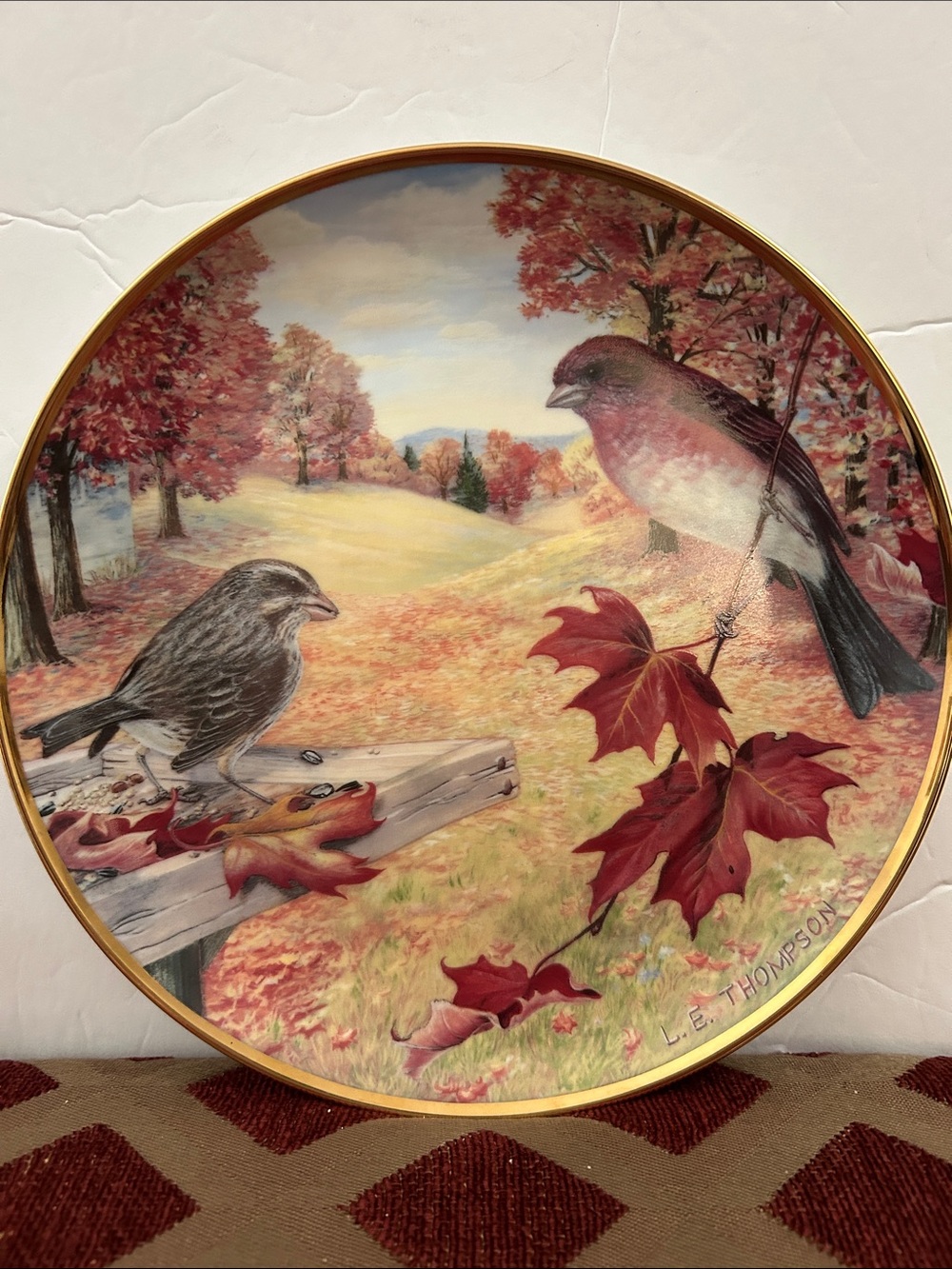 Vintage River Shore Bird plate hand painted 24k gold rim coating size 9 1/4”